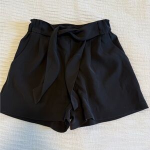 Lululemon Black Women's tie Shorts